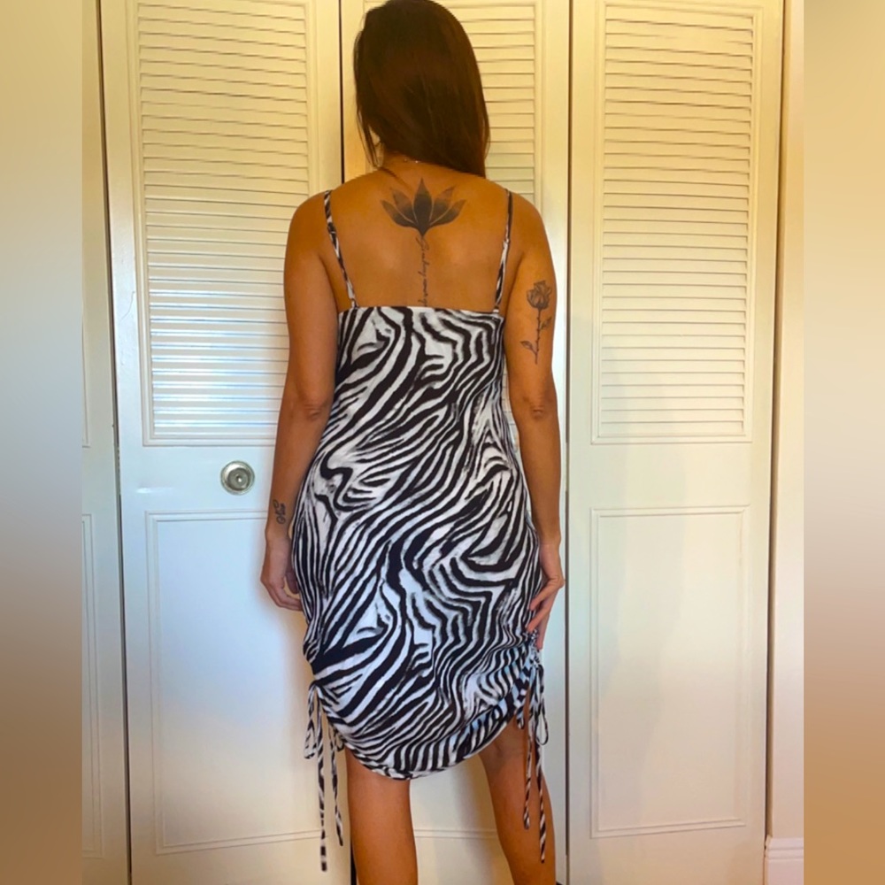 Asos dress size S